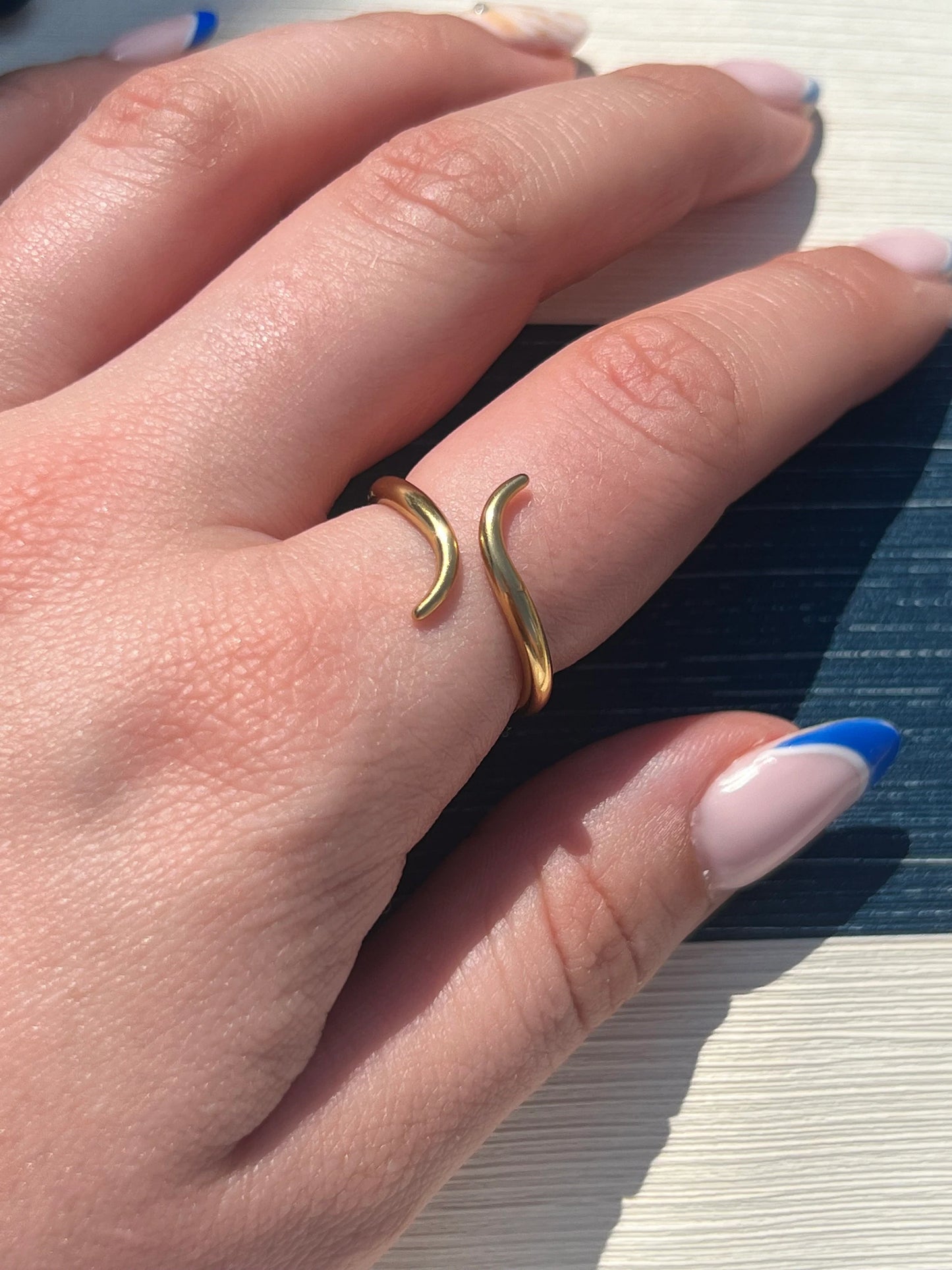 Wavy Ring
