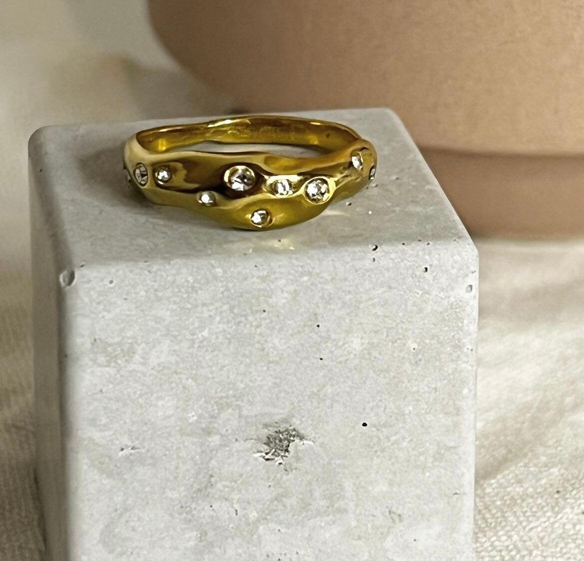 Helios Ring